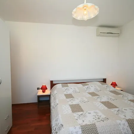 Ruzmarinka 4* Apartament *