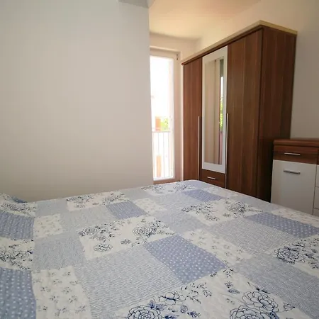 Ruzmarinka 4* * Baška