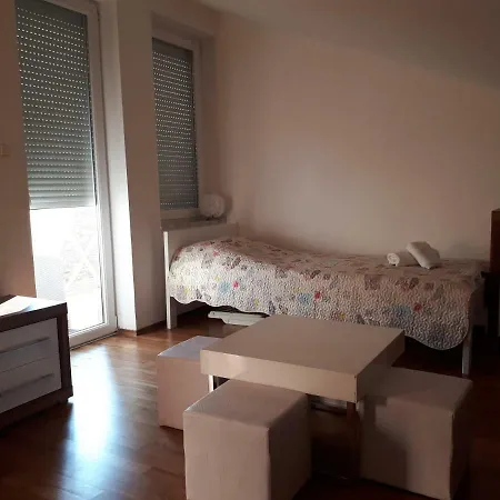 Ruzmarinka 4* Appartement Baška
